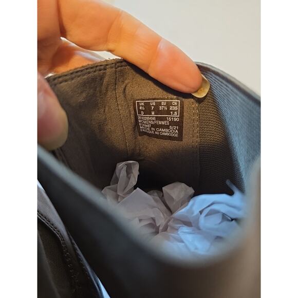 Clarks Women's 7 M Brown Leather Ankle Boots Pull On High Heel Block - Picture 8 of 11